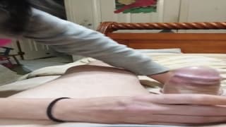 Старик трахает молодую распутную девушку