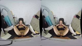 Девушке этого тренера-нужно, чтобы он трахнул ее прямо сейчас VR-видео Девушке этого тренера-нужно, чтобы он трахнул ее прямо сейчас VR-видео