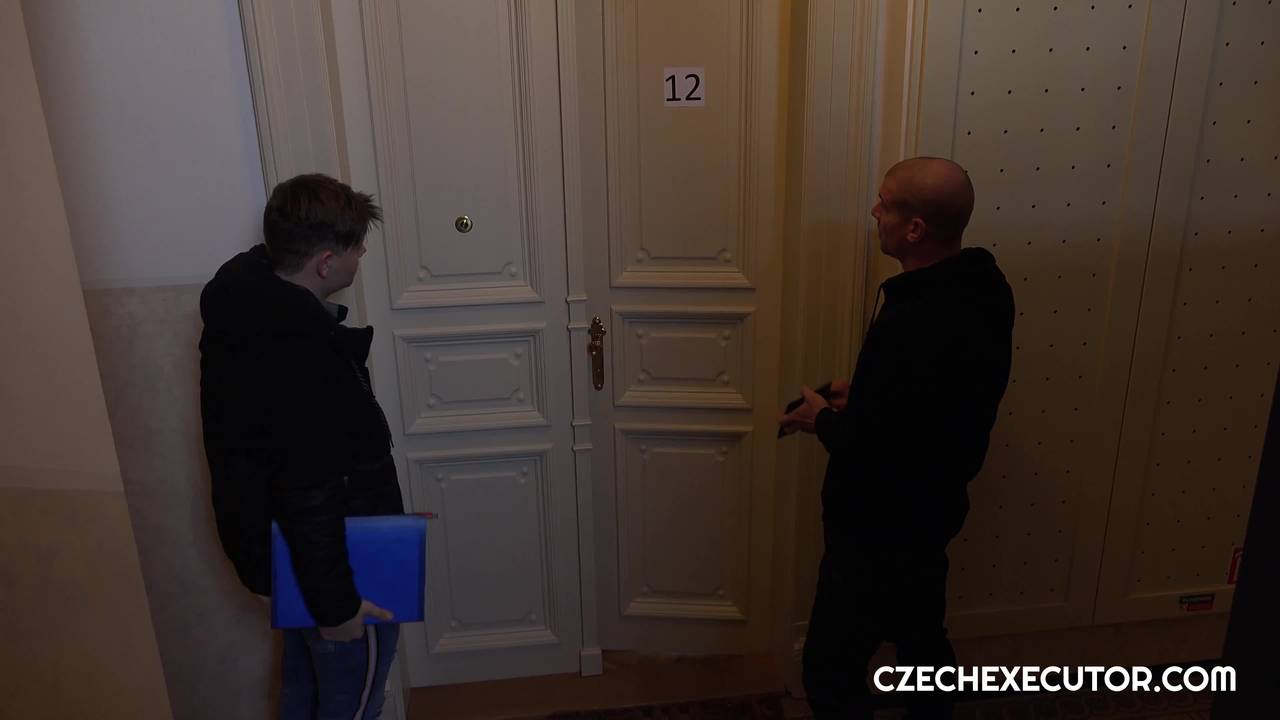 Подтвердите свой возраст