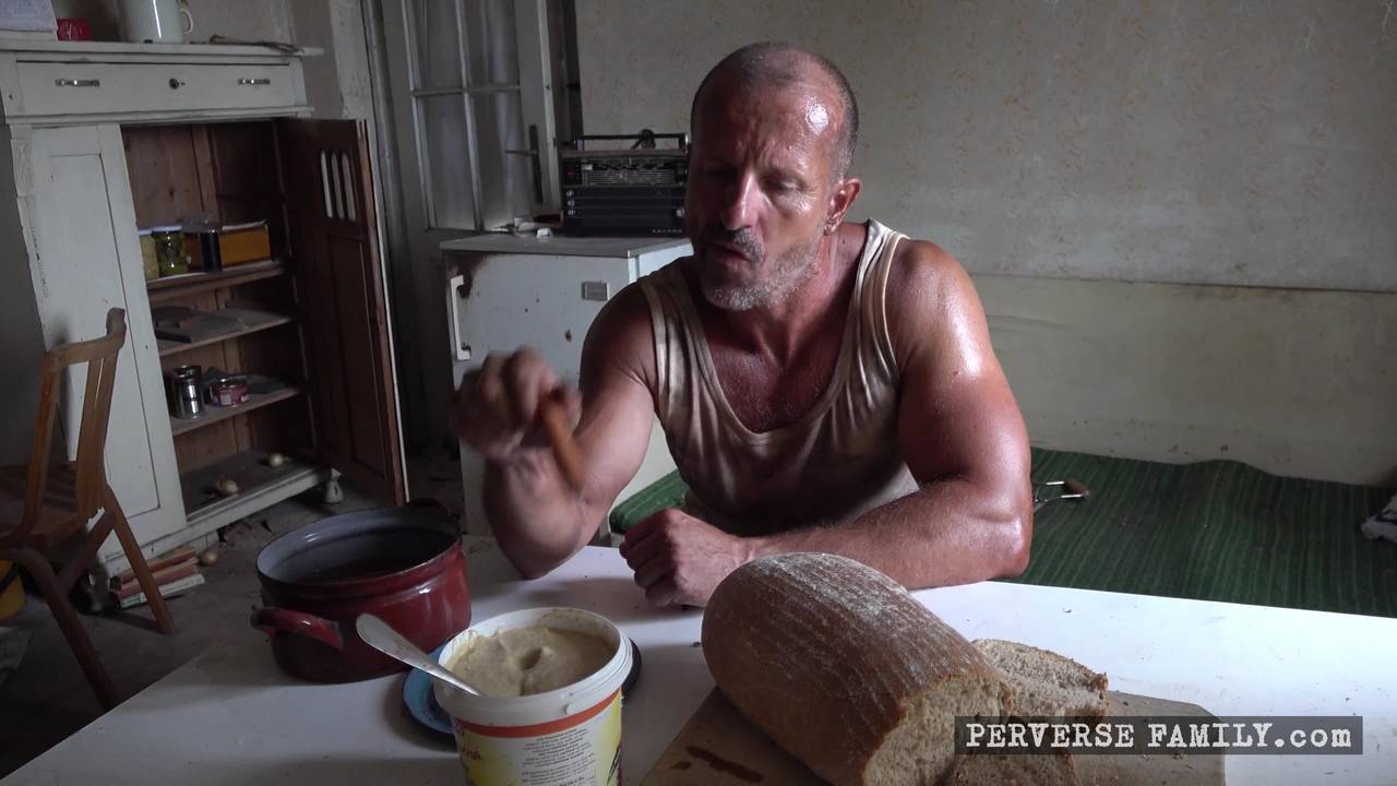 Подтвердите свой возраст