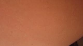 Ивонн-сосет его член и трахается, крупным планом в любительском видео