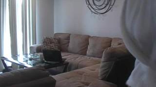 Элисон Энджел-блондинка, которая очень хочет эротично танцевать