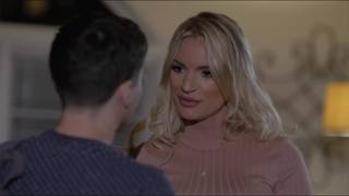 Сексуальная блондинка Рэйчел Кавалли, оседлает мальчика-девственника