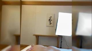 Пухлая, латиноамериканская женщина так хорошо скачет на члене в ПОВ!