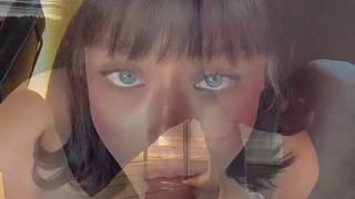 Хотите, чтобы девушка-подросток пососала этот искусственный член?!